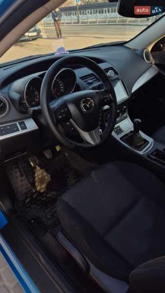 Хэтчбек Mazda 3 2011 в Днепре