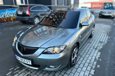 Седан Mazda 3 2004 в Полонном
