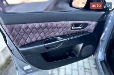 Седан Mazda 3 2004 в Полонном