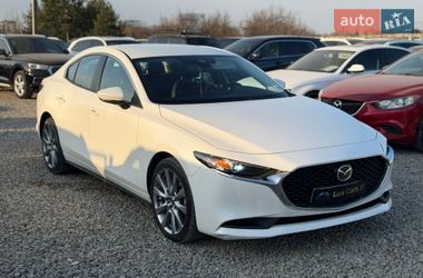 Седан Mazda 3 2021 в Ивано-Франковске