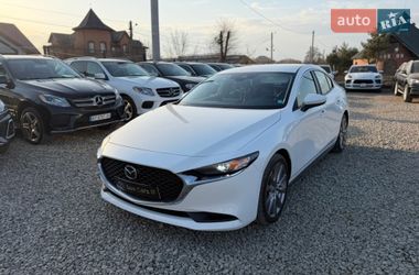 Седан Mazda 3 2021 в Ивано-Франковске