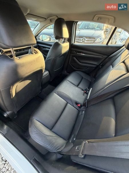Седан Mazda 3 2021 в Ивано-Франковске