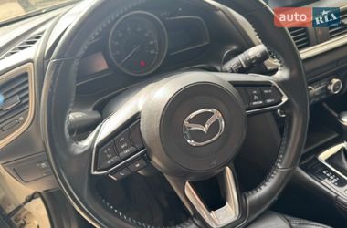 Хэтчбек Mazda 3 2018 в Киеве