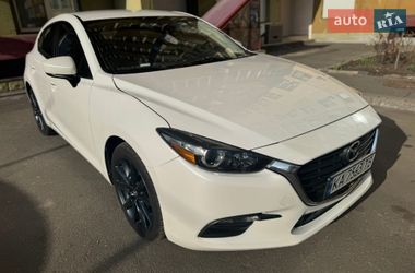 Хэтчбек Mazda 3 2018 в Киеве