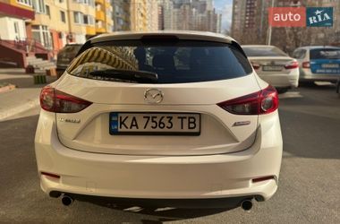 Хэтчбек Mazda 3 2018 в Киеве