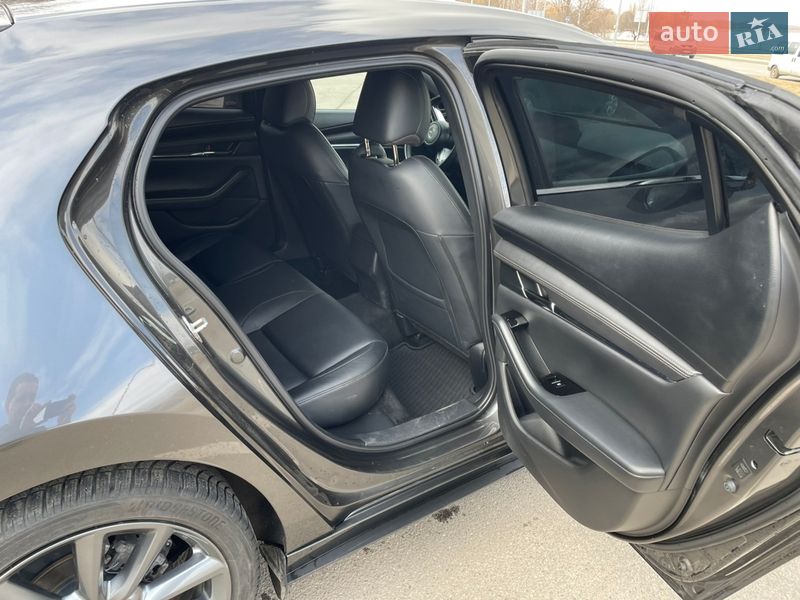 Хэтчбек Mazda 3 2022 в Виннице