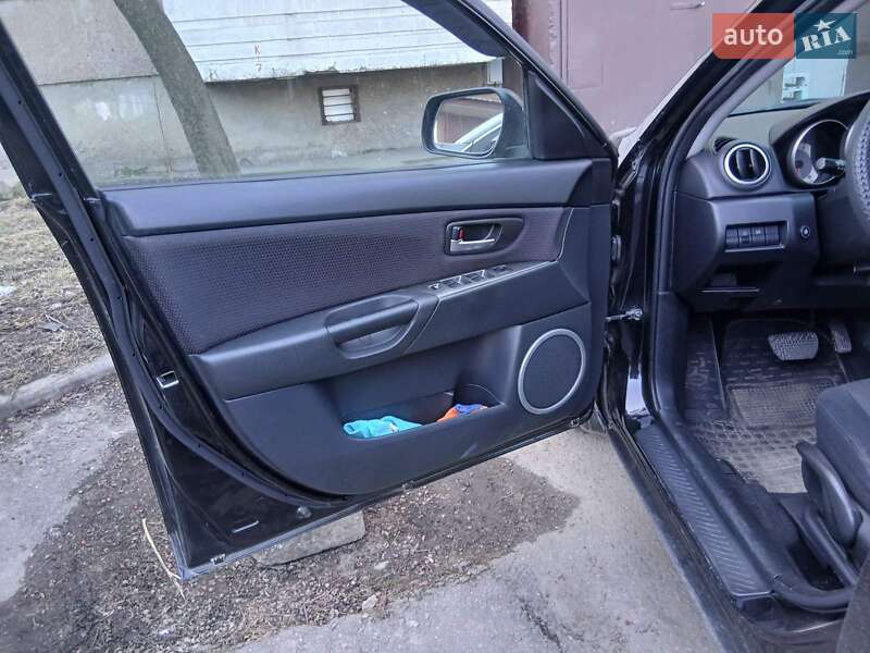 Хэтчбек Mazda 3 2008 в Кропивницком