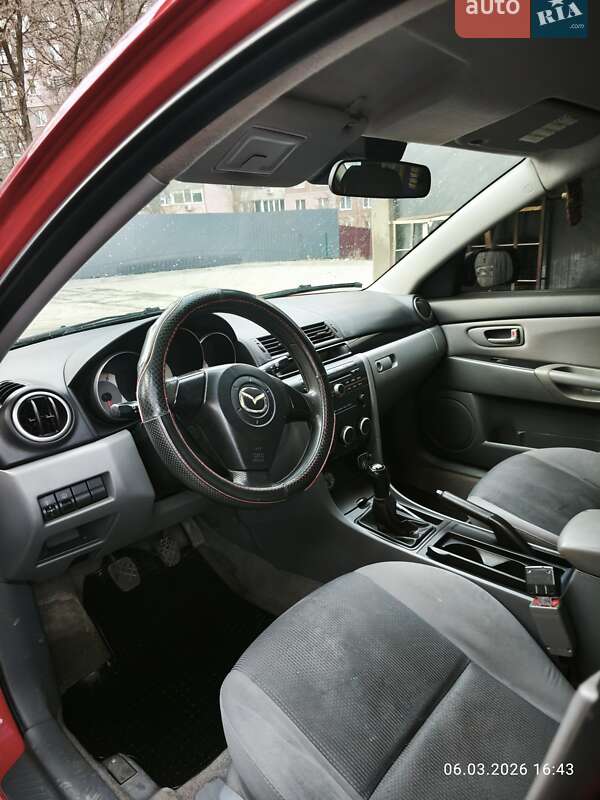 Хэтчбек Mazda 3 2006 в Днепре