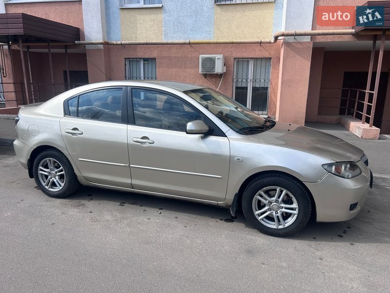 Седан Mazda 3 2006 в Софиевской Борщаговке