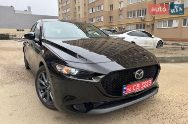 Хэтчбек Mazda 3 2021 в Киеве