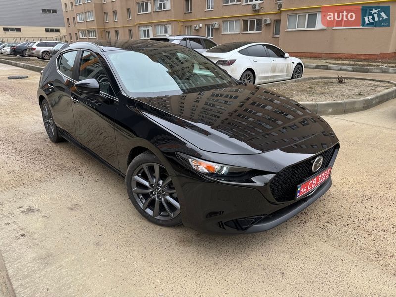 Хэтчбек Mazda 3 2021 в Киеве