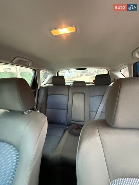 Хэтчбек Mazda 3 2004 в Фастове