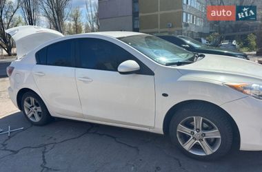Седан Mazda 3 2011 в Днепре