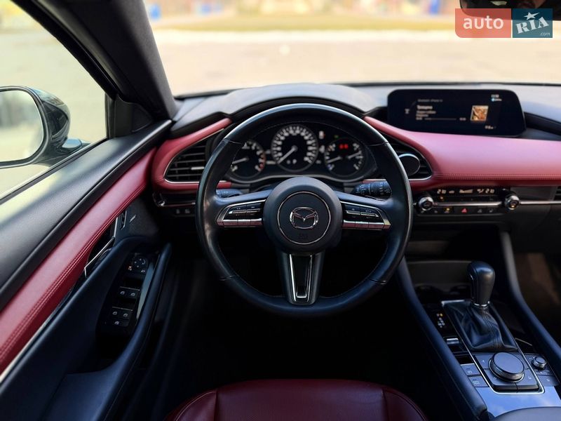 Хэтчбек Mazda 3 2023 в Запорожье