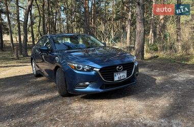 Седан Mazda 3 2017 в Києві