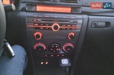 Седан Mazda 3 2008 в Киеве