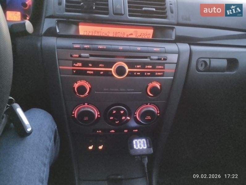 Седан Mazda 3 2008 в Киеве
