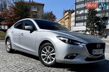 Седан Mazda 3 2017 в Дніпрі