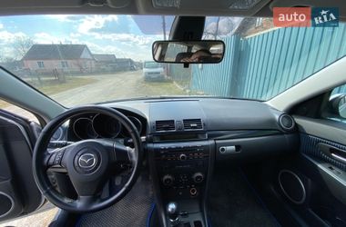 Хэтчбек Mazda 3 2004 в Звягеле