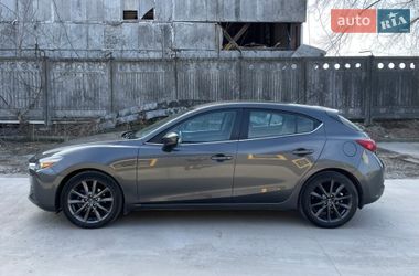 Хетчбек Mazda 3 2017 в Віті-Поштовій
