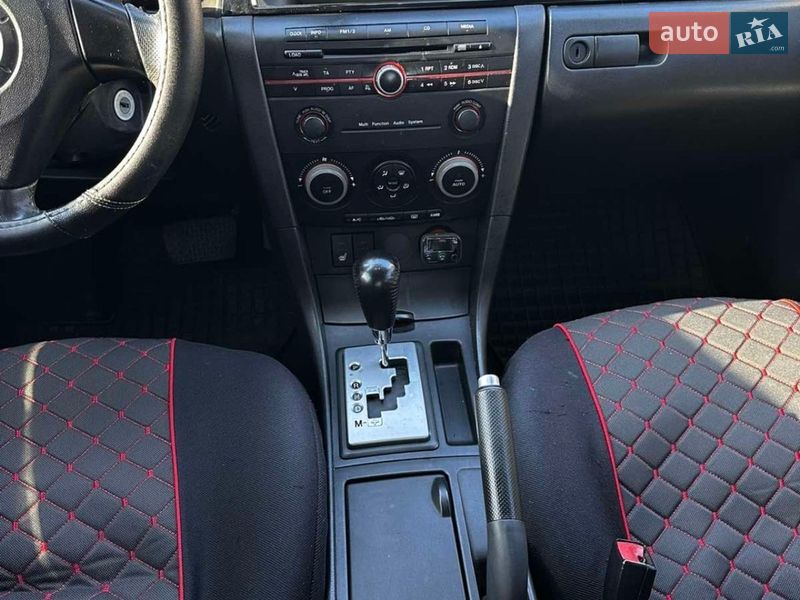 Седан Mazda 3 2006 в Мукачево