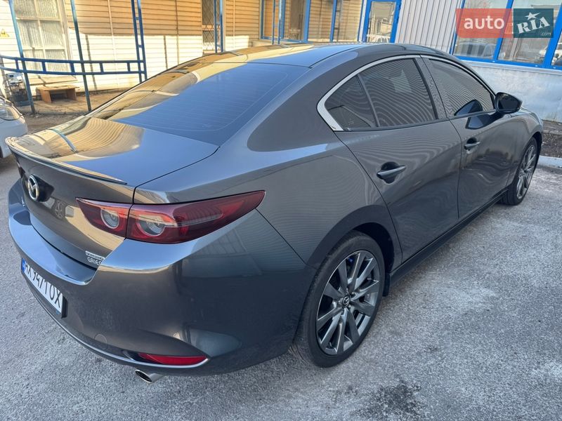 Седан Mazda 3 2019 в Харькове