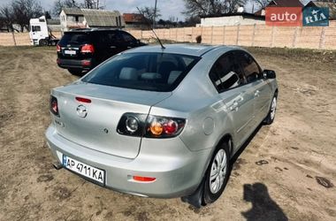 Седан Mazda 3 2006 в Смеле