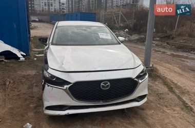 Седан Mazda 3 2019 в Львові