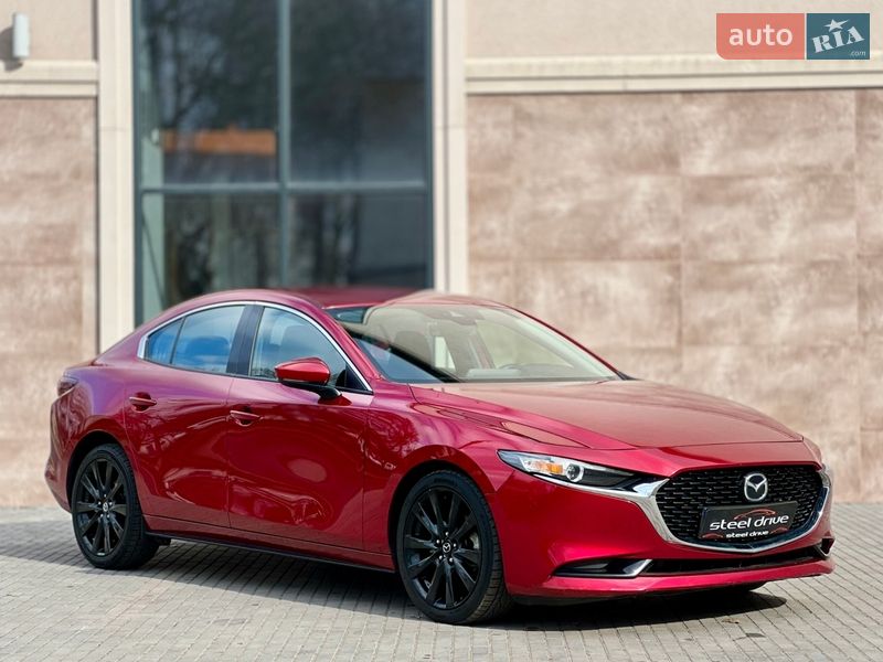Седан Mazda 3 2018 в Николаеве