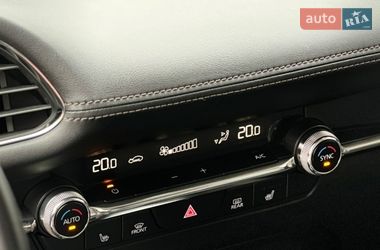 Седан Mazda 3 2018 в Николаеве