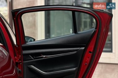 Седан Mazda 3 2018 в Николаеве
