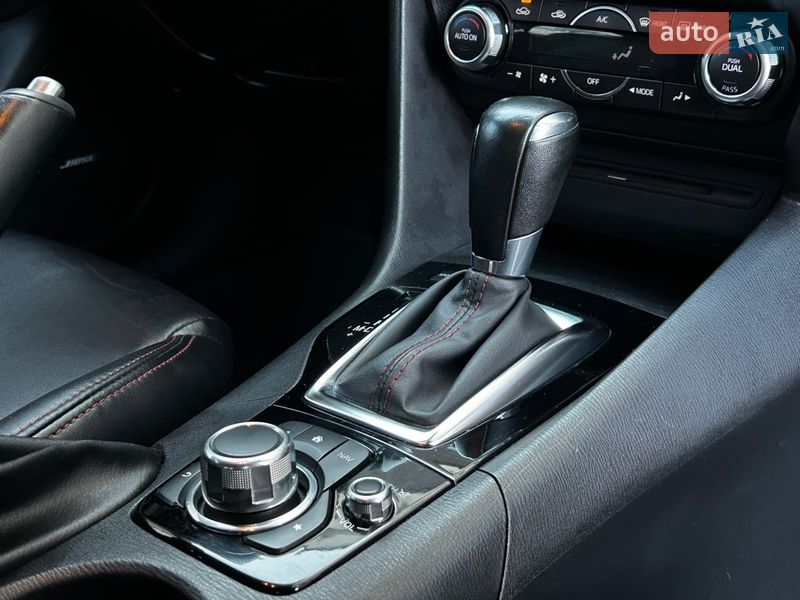 Хэтчбек Mazda 3 2014 в Николаеве