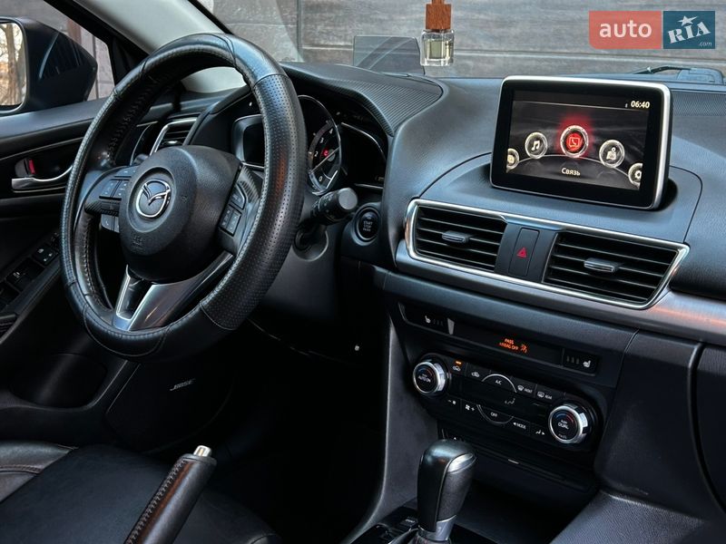 Хэтчбек Mazda 3 2014 в Николаеве