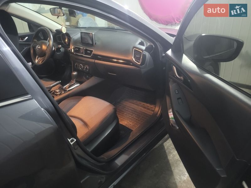 Седан Mazda 3 2015 в Краснограде фото 3 Седан Mazda 3 2015 в Краснограде