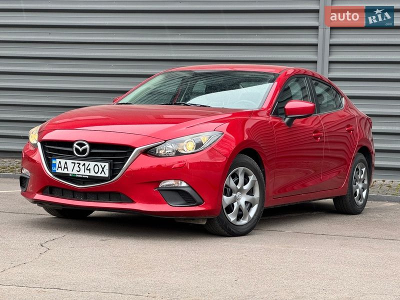 Седан Mazda 3 2015 в Сумах