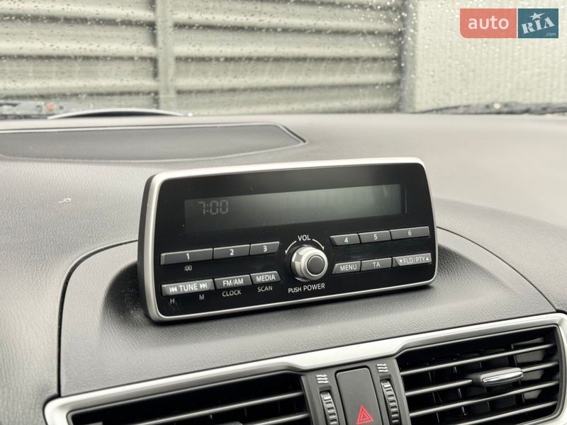 Седан Mazda 3 2015 в Сумах