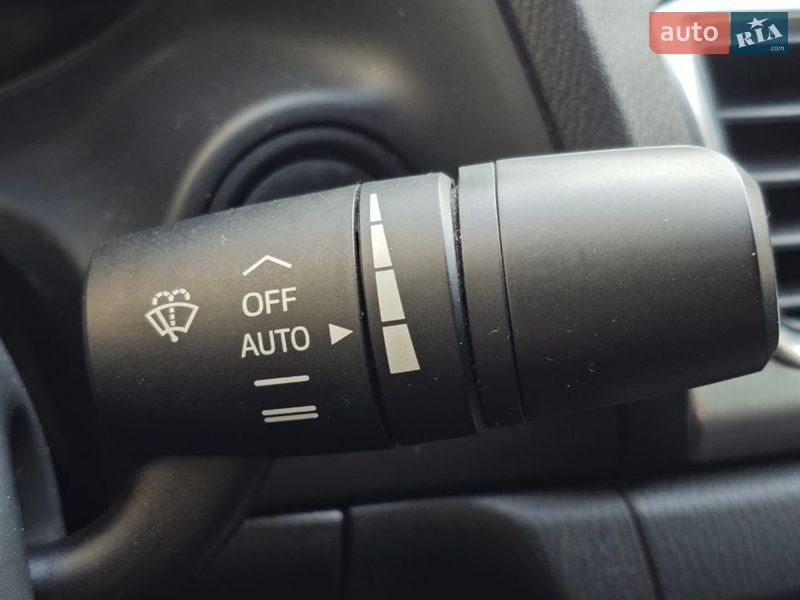 Седан Mazda 3 2014 в Киеве фото 44 Седан Mazda 3 2014 в Киеве