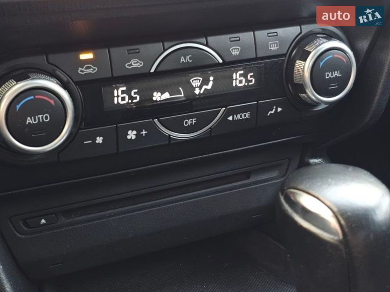 Седан Mazda 3 2014 в Киеве фото 61 Седан Mazda 3 2014 в Киеве