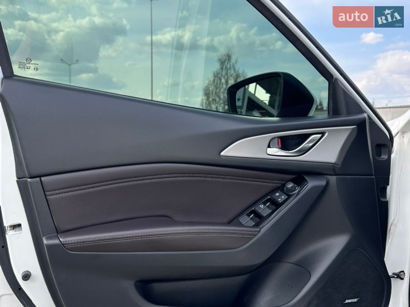 Хетчбек Mazda 3 2018 в Ковелі фото 10 Хетчбек Mazda 3 2018 в Ковелі