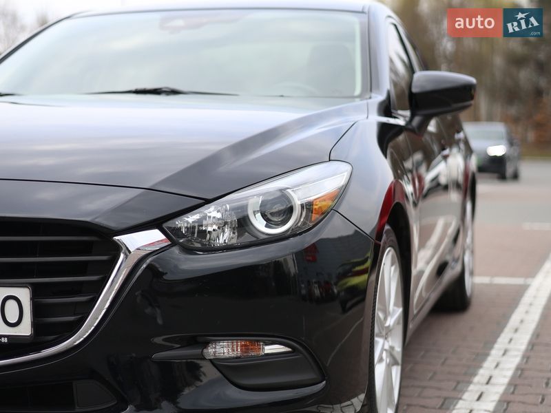 Седан Mazda 3 2017 в Львові