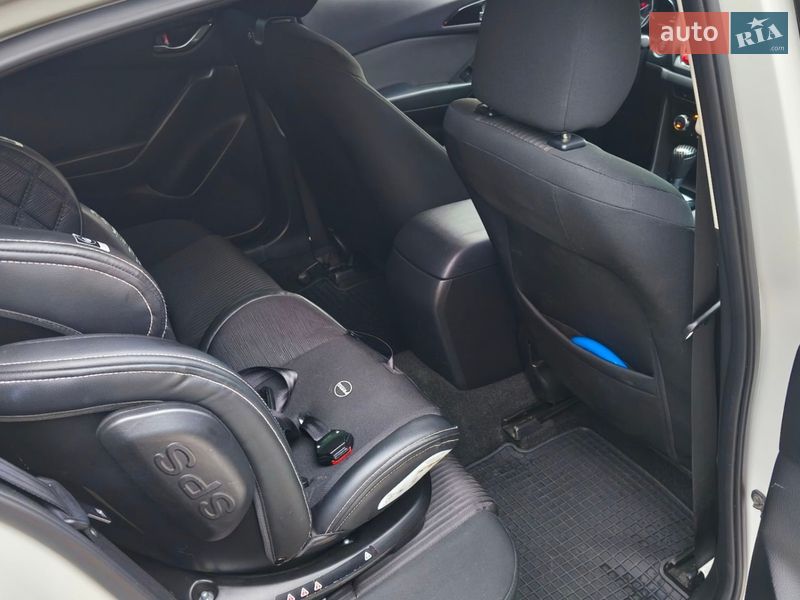 Хэтчбек Mazda 3 2016 в Виннице фото 15 Хэтчбек Mazda 3 2016 в Виннице