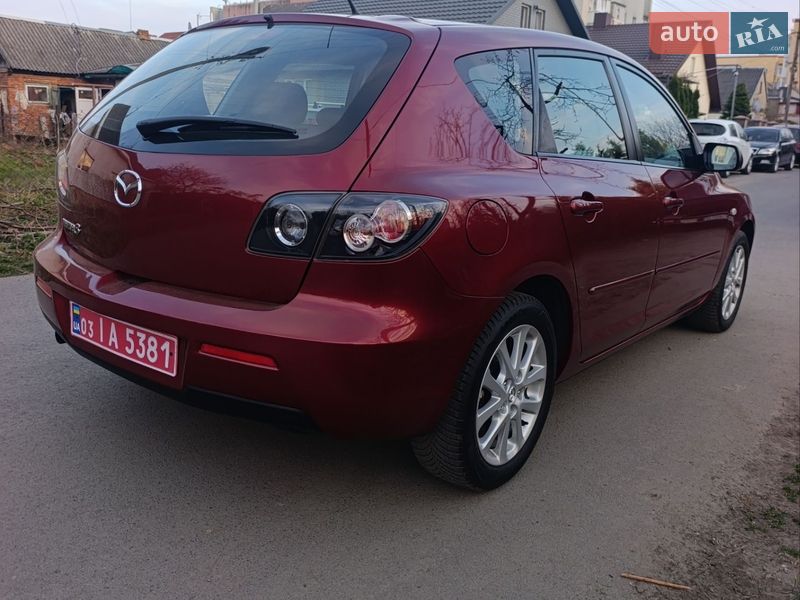 Хэтчбек Mazda 3 2008 в Луцке