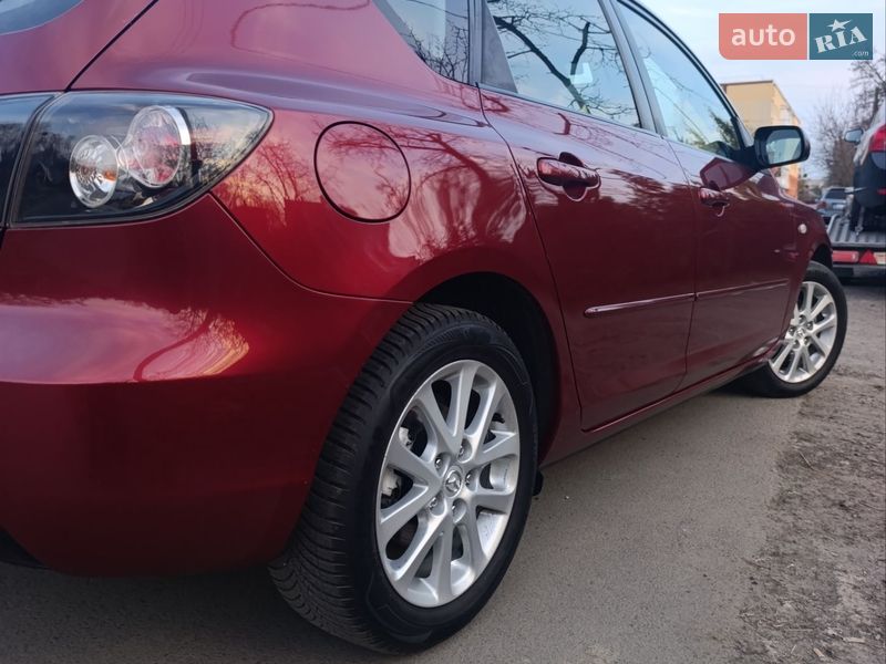 Хэтчбек Mazda 3 2008 в Луцке