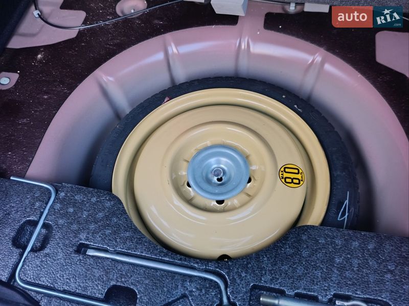 Хэтчбек Mazda 3 2008 в Луцке