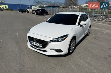 Седан Mazda 3 2016 в Днепре