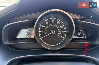 Седан Mazda 3 2016 в Днепре