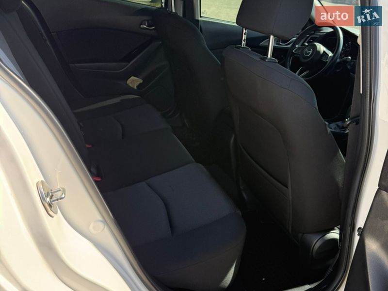 Седан Mazda 3 2016 в Днепре фото 17 Седан Mazda 3 2016 в Днепре