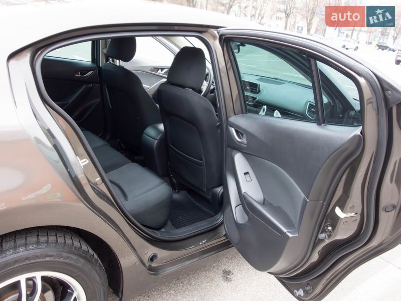 Седан Mazda 3 2013 в Києві