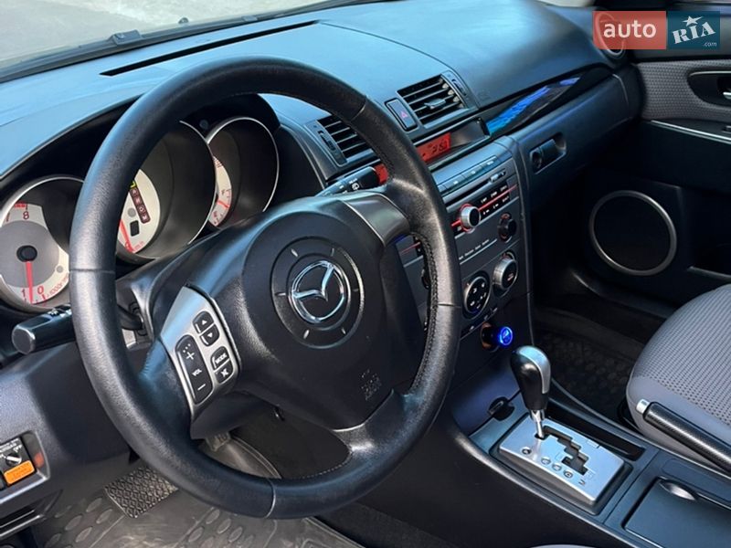 Хэтчбек Mazda 3 2007 в Черкассах