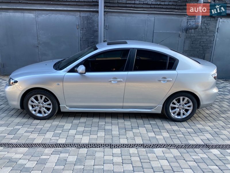 Седан Mazda 3 2007 в Дніпрі